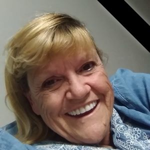 Meet your Posher, Lorie